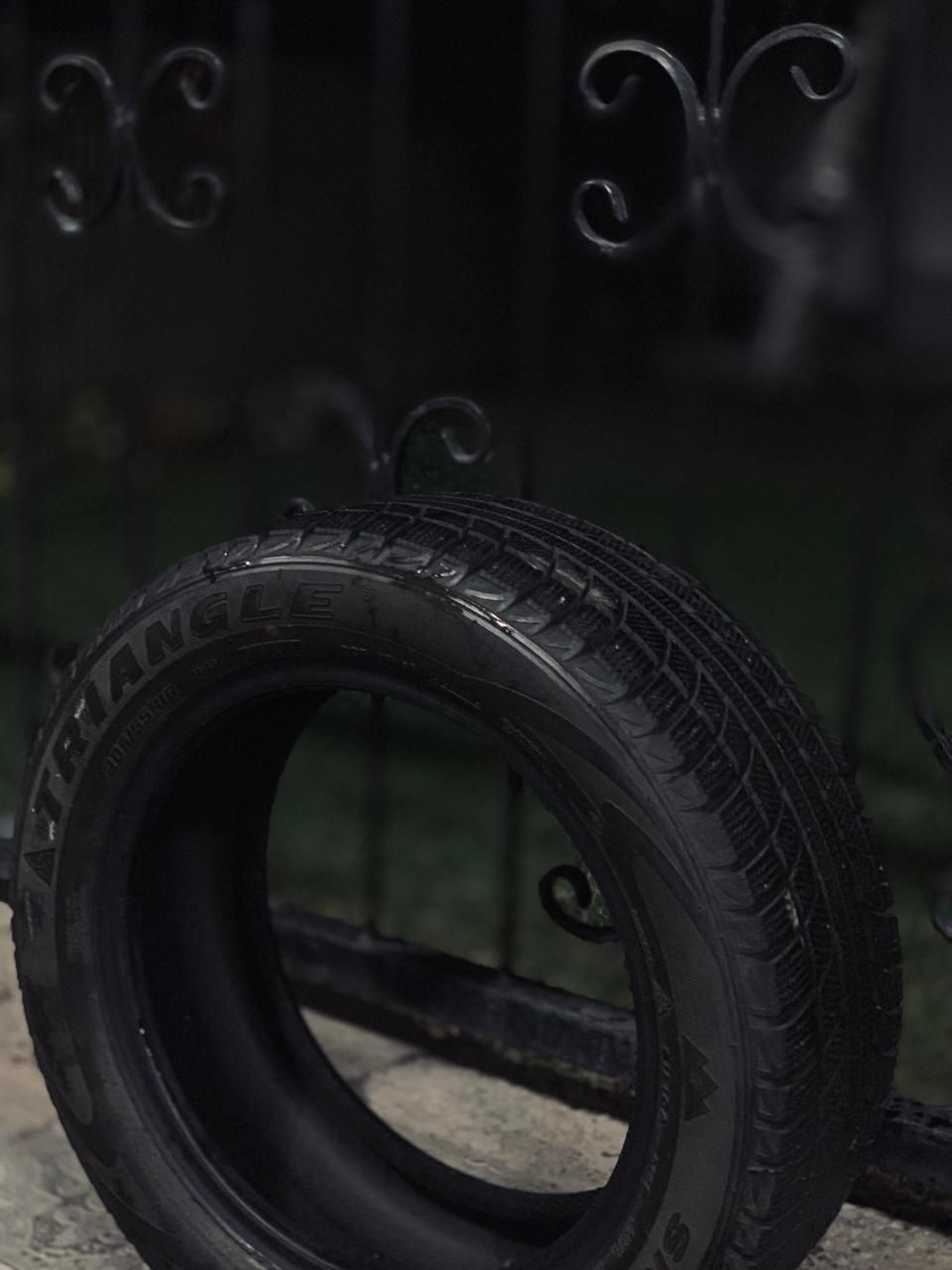 Продам зимние шины Triangle