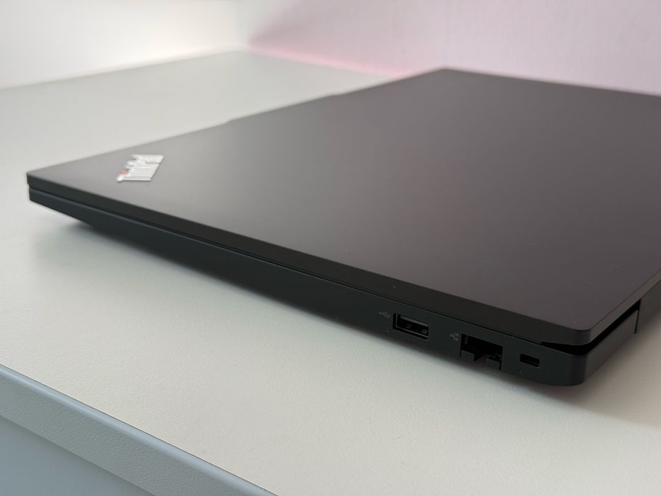 16’Full HD+ IPS/i5-1335u/Lenovo Thinkpad E16/16GB DDR4/512GB SSD/