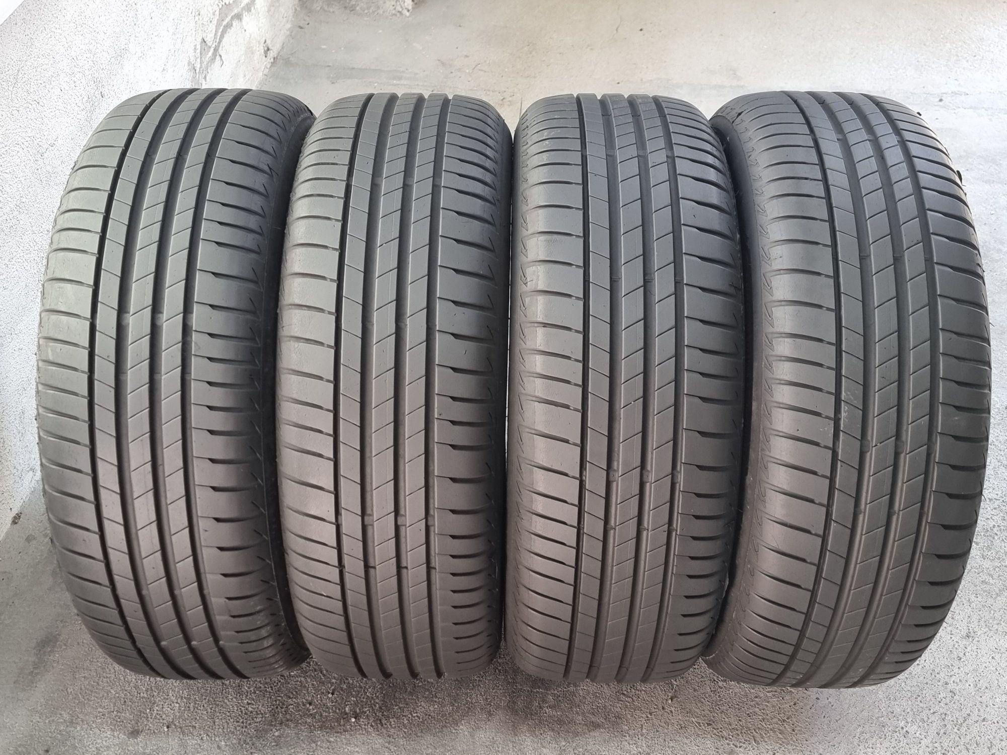 "DOT 22" 205/60/16 Bridgestone 4Броя: 260лв 6.5мм
