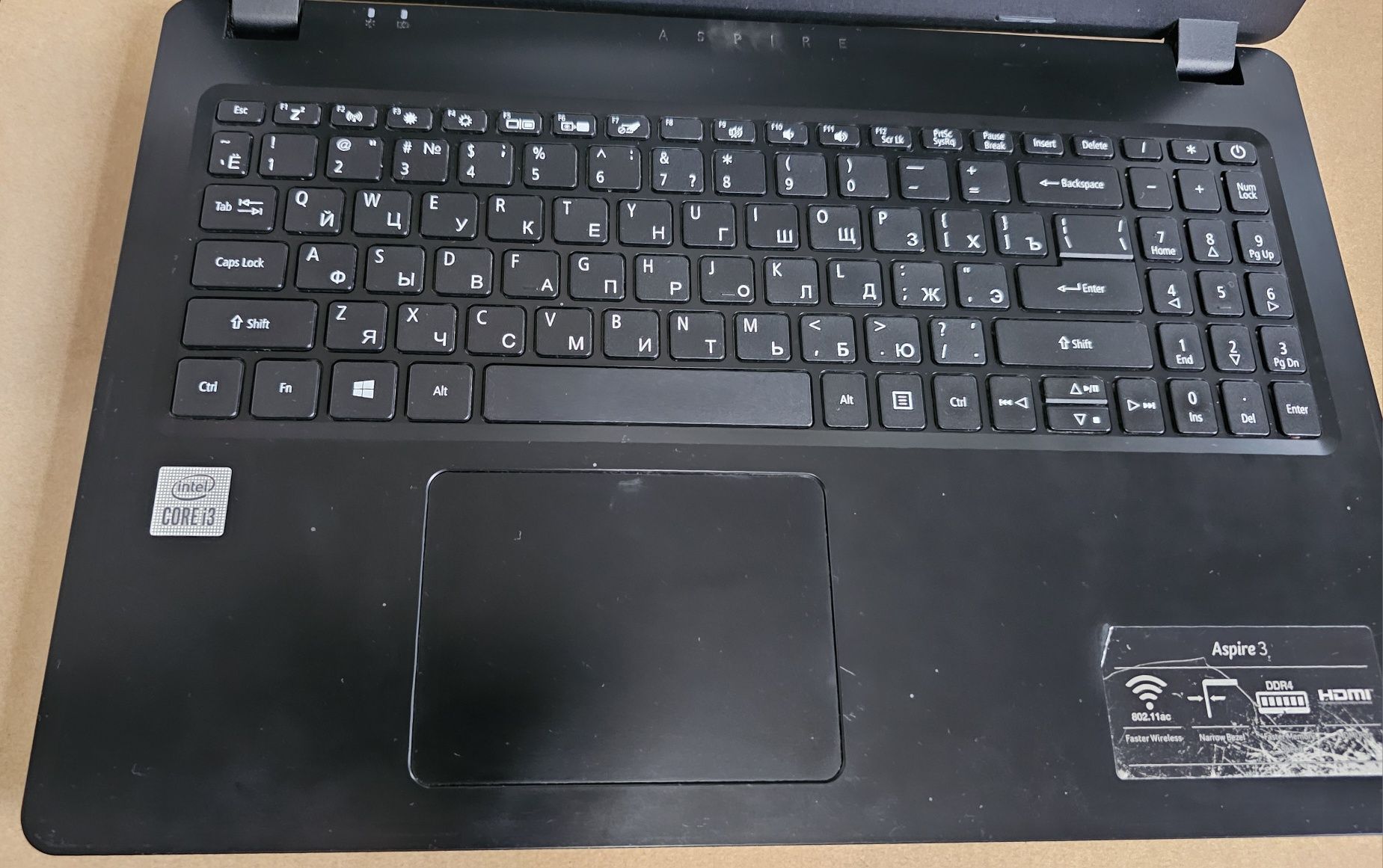 Acer  core  i3   SOTILADI
