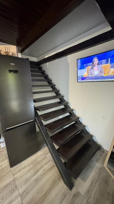 Inchiriez casa, P+M,zona centrala