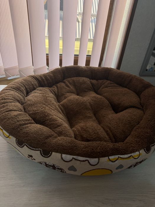 Лежака для кошек и собак