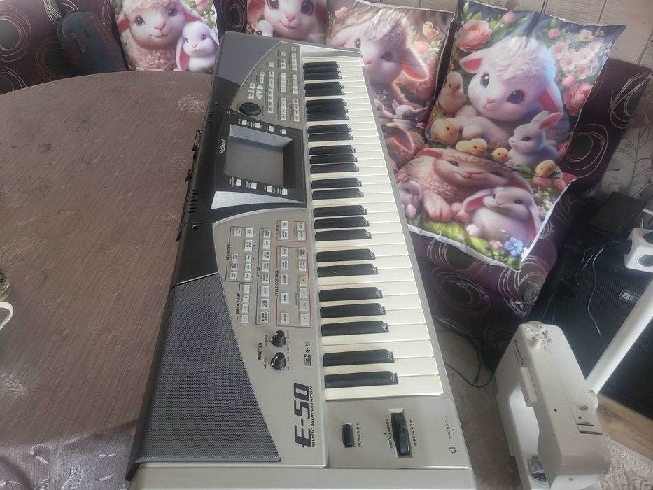 Синтезатор Roland E 50