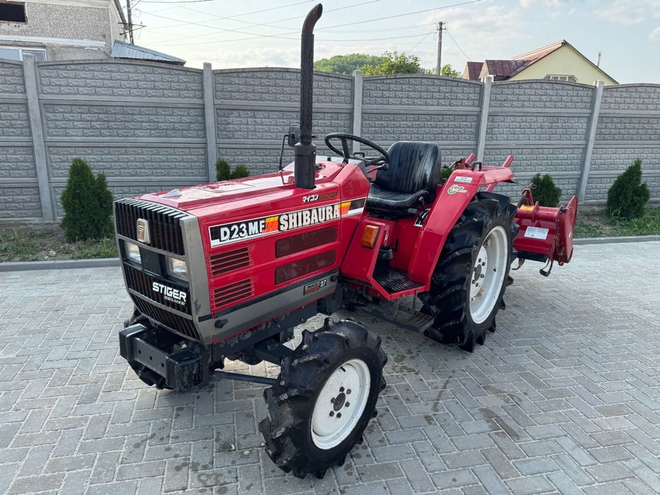 tractor japonez Shibaura 27 cai 4x4 cu freza nu Yanmar Iseki
