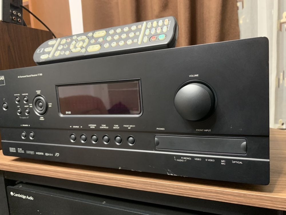 Receiver/amplificator NAD T765