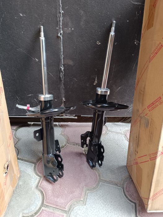 Амортизаторы задние Toyota Highlander