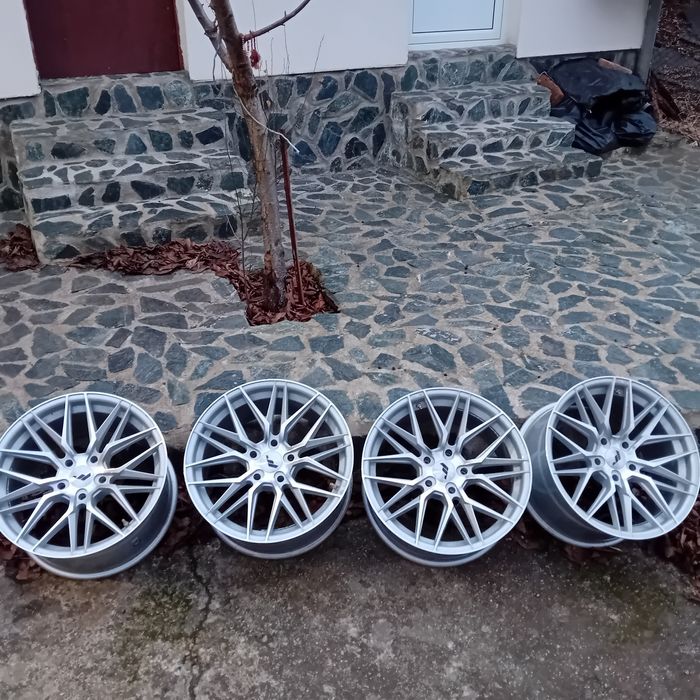Продавам джанти 18 ки 5х120 jr28