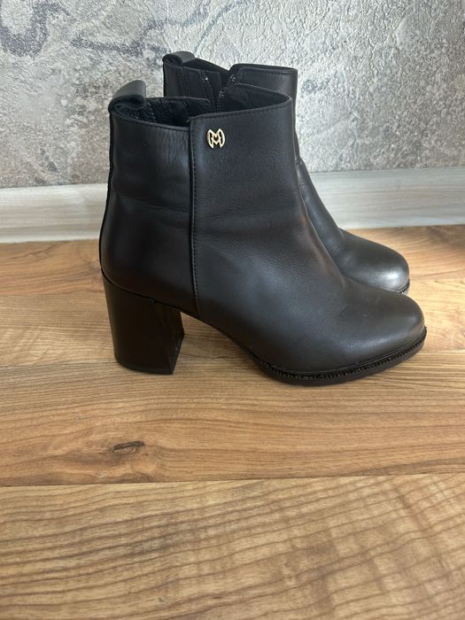 Женские осенние сапоги 37 р.,