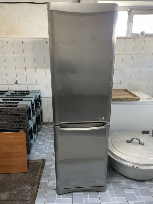 Продается холодильник