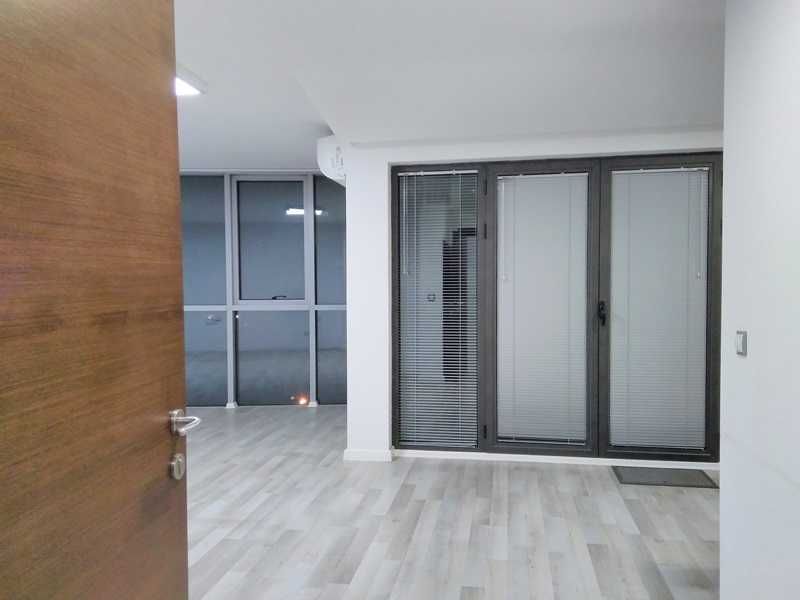 Офис под наем – 93 кв.м в бизнес сграда