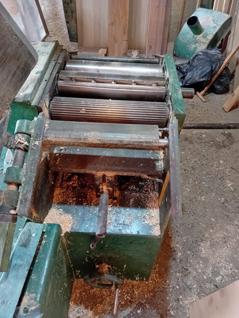 Abric + grosime artizanală, motor 380V, 4kW, 3000 rpm – 5000 lei