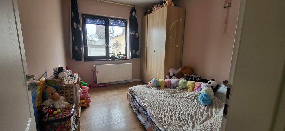 Apartament 3 Camere + 285 Mp curte