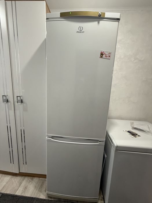 Холодильник б/у