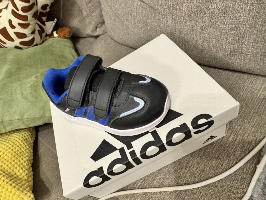 Adidas детски маратонки