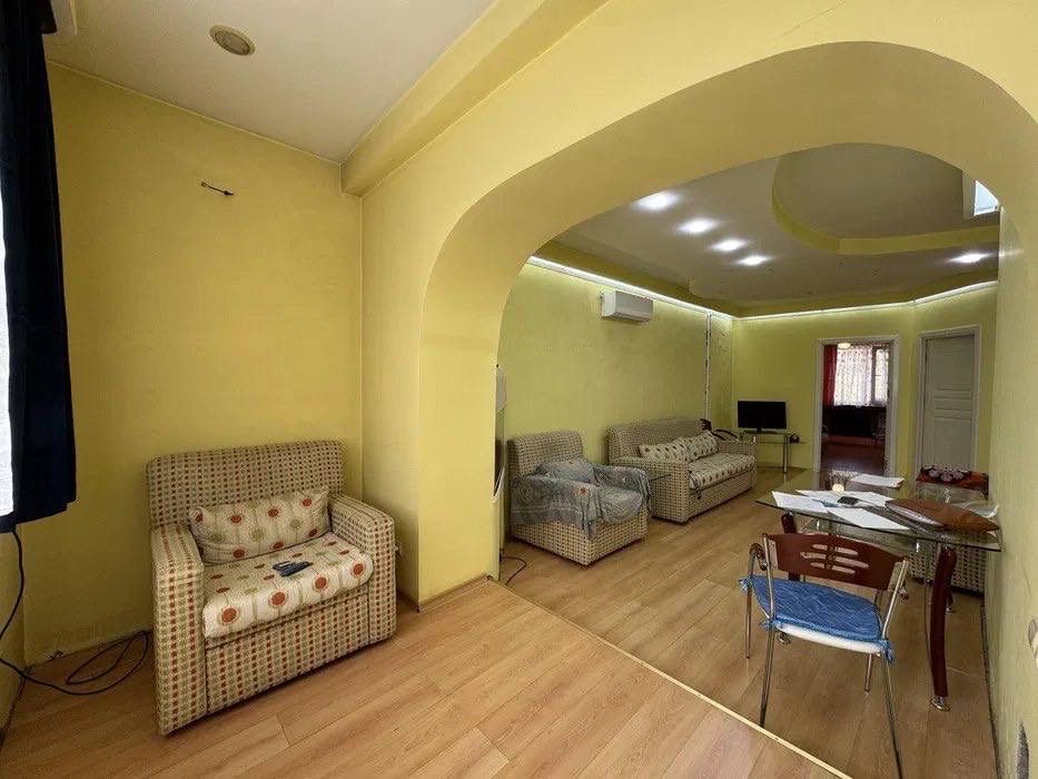 Квартира метро Космонавтов 3/2/4 65 кв.м