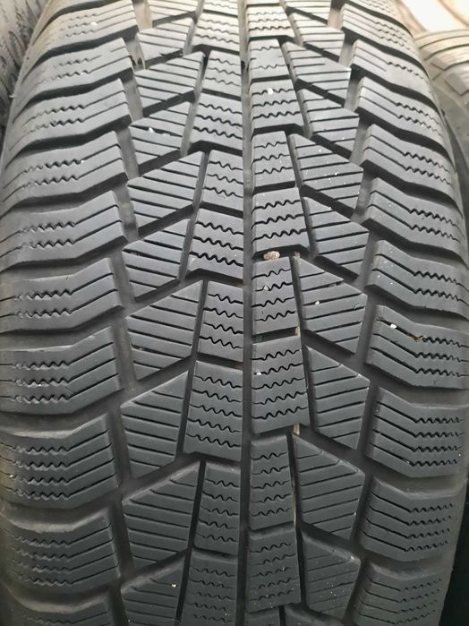 гуми 225/55/17 Зимни Гиславед ДОТ 21 год. 7 мм