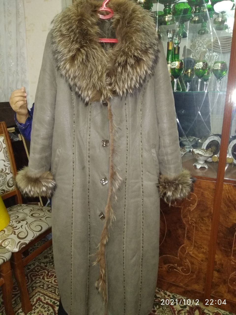 Продаётся пальто