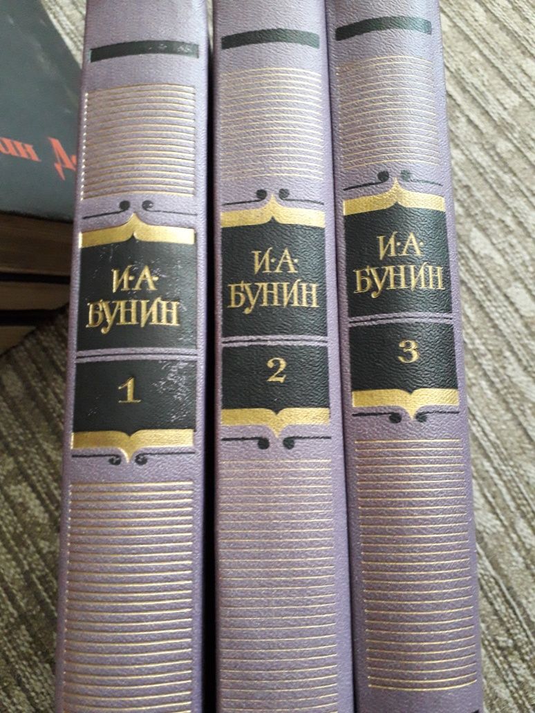 Продам книги  по