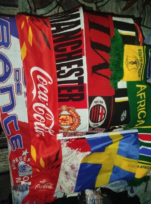 Vând fular rugby ac milan france coca cola preț în descriere