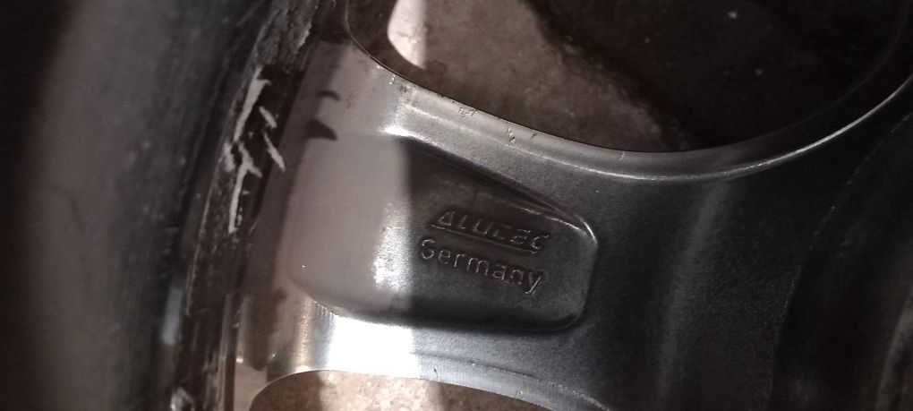 Продавам джанти 16