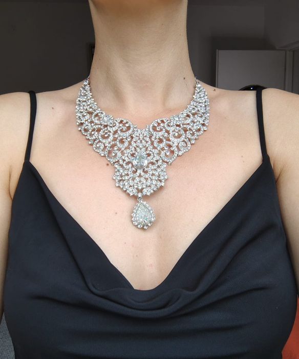 Colier cu accesoriu de par autentic India