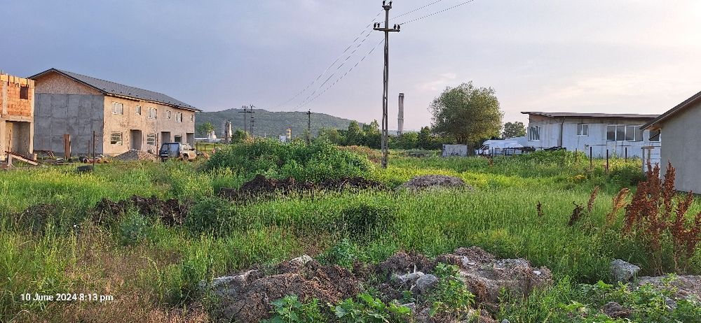 Teren intravilan de vanzare