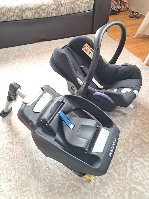 Maxi Cosi Cabriofix + isofix base