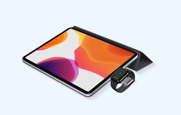 Мобилнo зарядно за Apple Watch ULTRA/SE2/SE10/9/8/7/6 с USB C и USB A