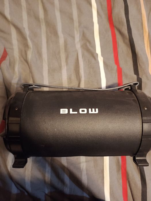 Vând boxa Blow 50W