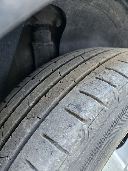 2 броя летни гуми Hankook Ventus Prime 3 215/55/18 / 6mm / DOT 3620