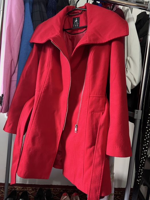 Palton rosu femei