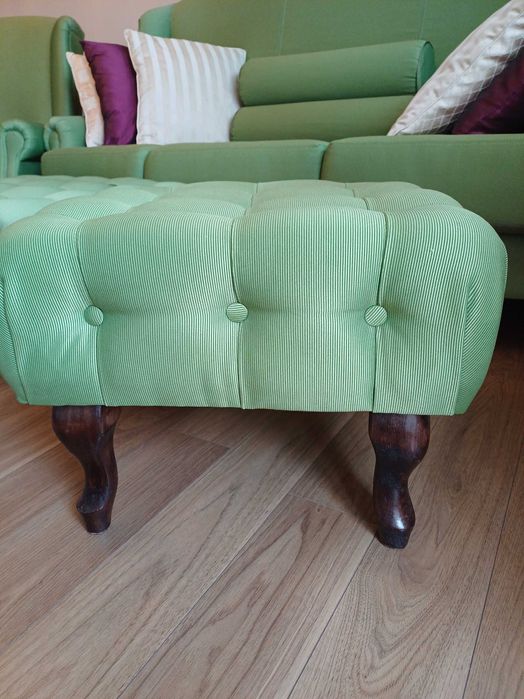 set canapea, fotoliu si 2 taburete