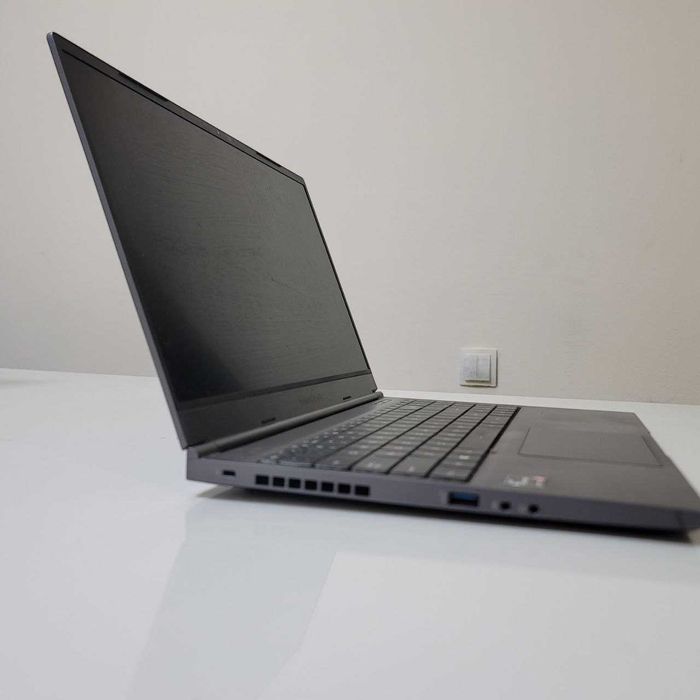 игровой ноутбук maingear Ryzen 7 5800hx RTX 3070 Ram 32 Gb Nvme 1 Tb