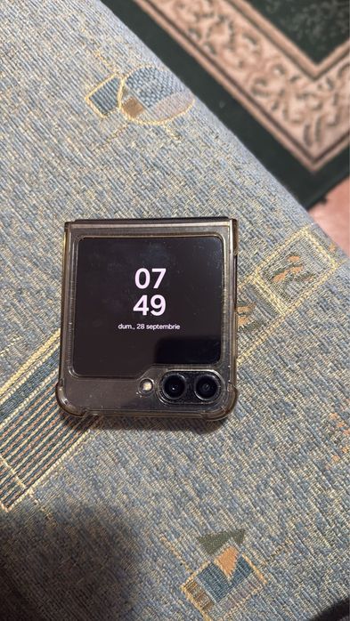 Samsung Galaxy Z Flip 5 512GB impecabil