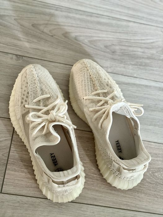 Adidasi Yeezy Boost 350