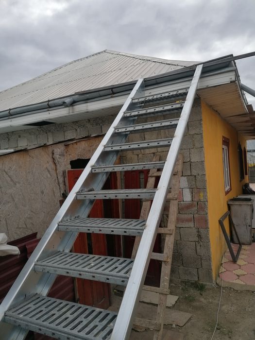 Scara metalica zincata 901