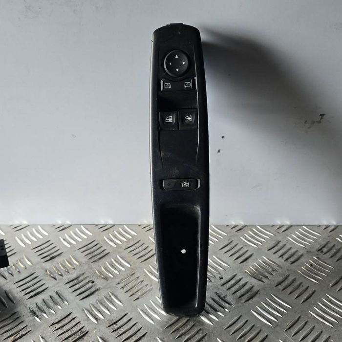 Butoane comanda geamuri electrice Renault Megane 3