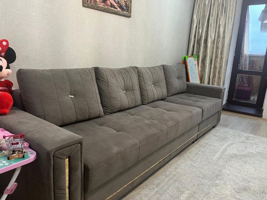 Продам серый диван