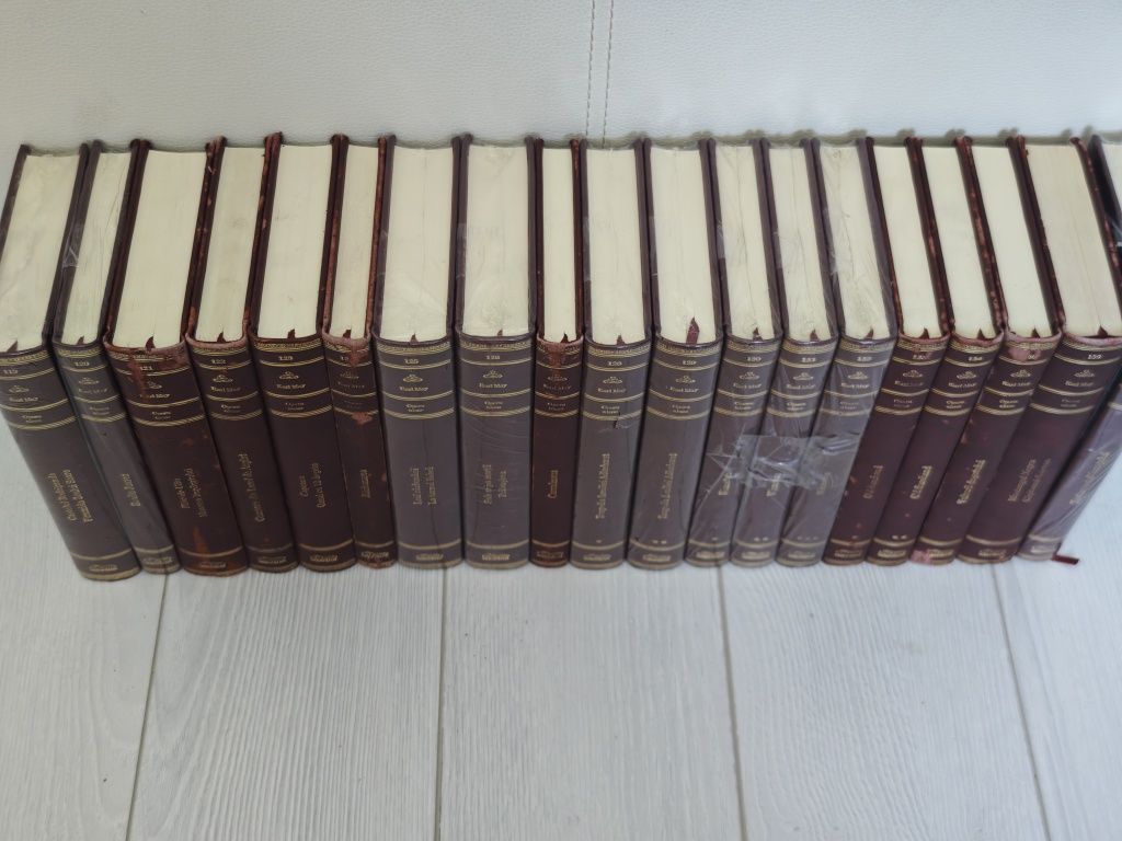 Colecția Karl May, Adevărul Lux, Completa, 18 vol, Stare foarte buna