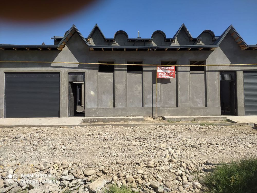 uchastka sotiladi 2,5sotix