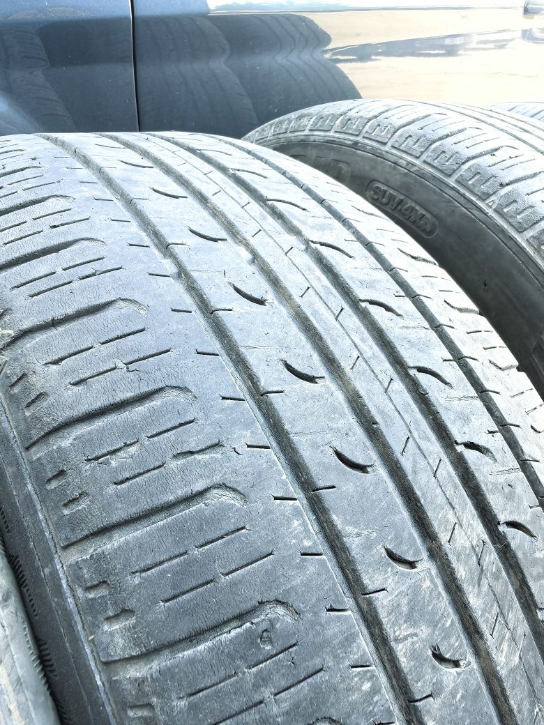 Anvelope Goodyear Eficient Grip 225 55 R19