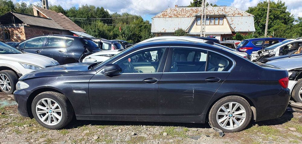 Dezmembrez BMW Seria 5 2.0 d 2011