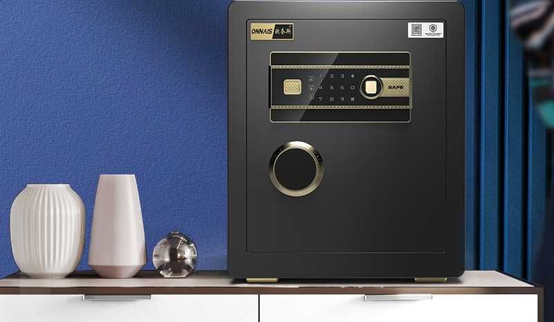 Сейфы для хранеия дома/ крепяться на стену/ стильные сейфы