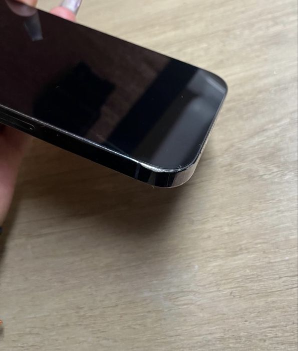 Iphone 14 Pro, deep purple