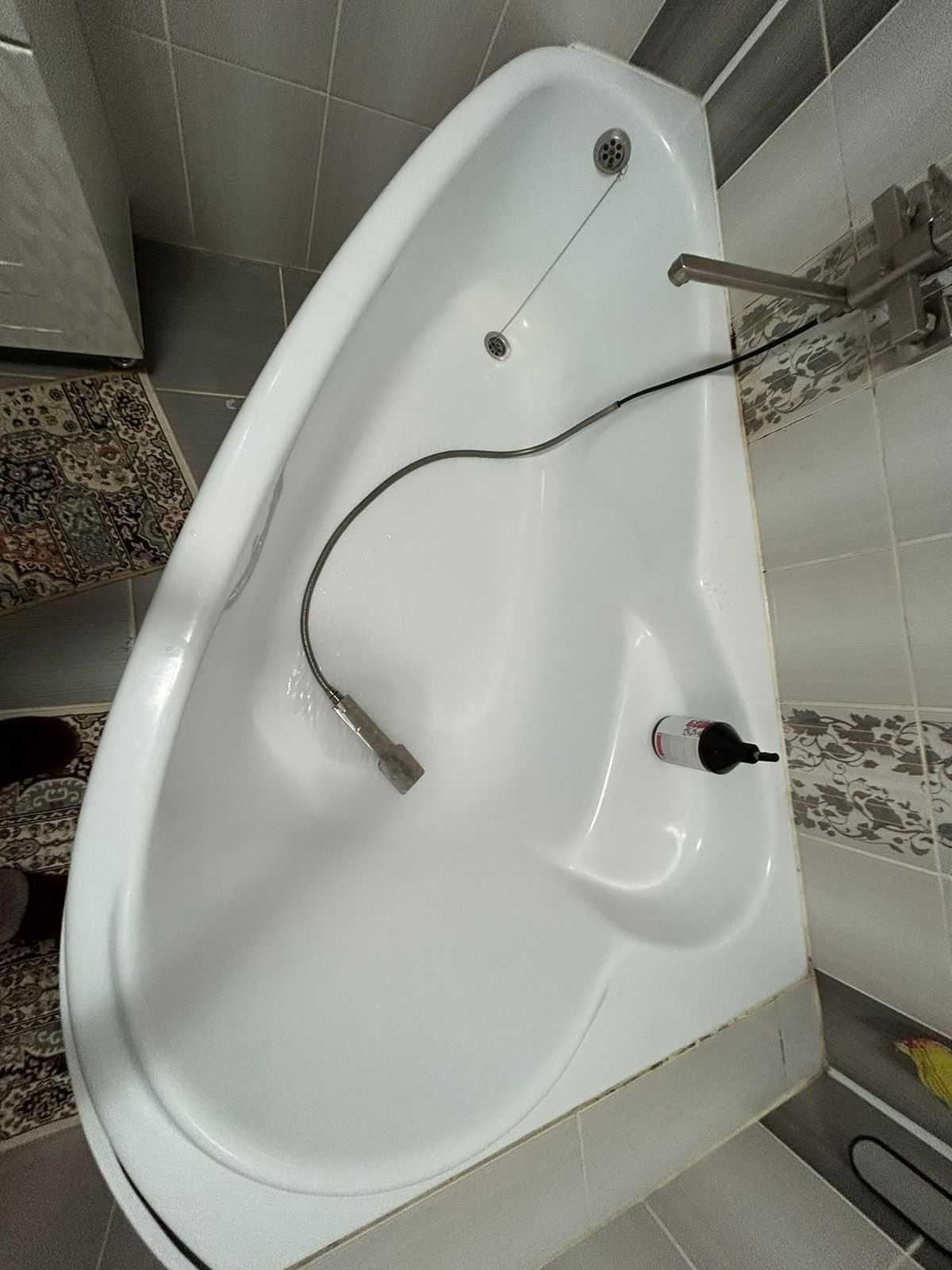 продам ванну акриловую