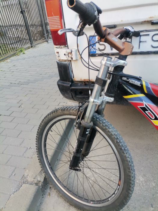 Bicicleta MTB DHS suspensie 21 viteze, perfect funcțională, roti 26,