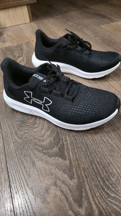 Under armour маратонки