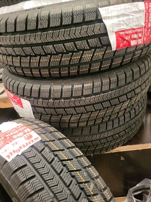 Продам шины, липучка