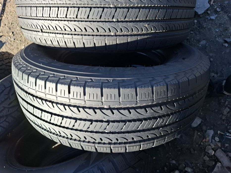 Vand 2 anvelope 245 70 16 yokohana de iarna