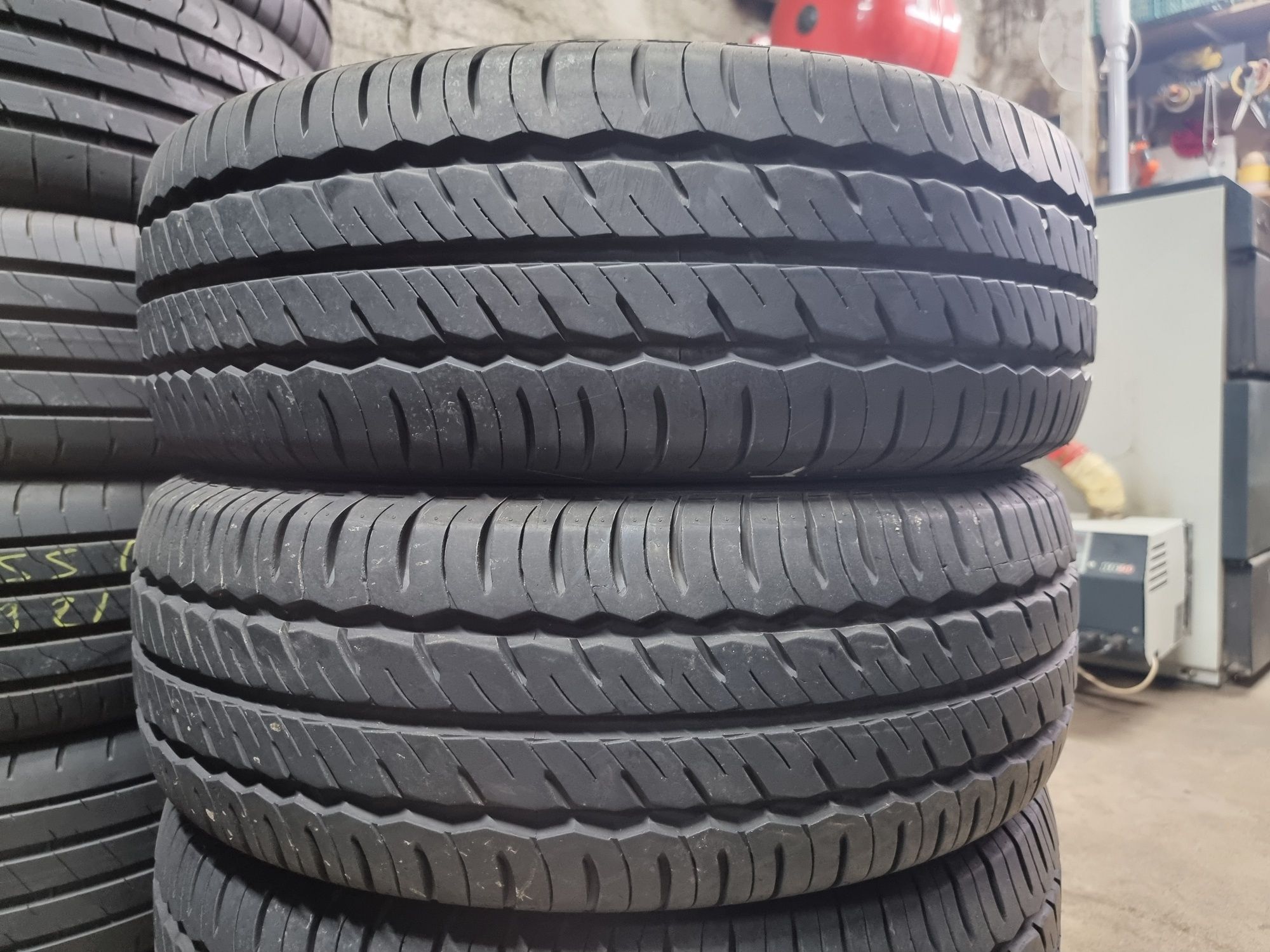 "Dot 23-24" 215/65/16 C Laufenn 4Броя: 420лв 9мм Като Нови